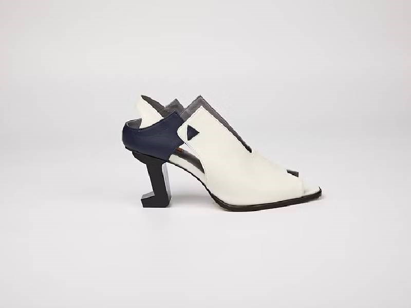 LEADING ROLE  | 空間重疊 | 設計款 | 手工鞋 | 白 藏藍