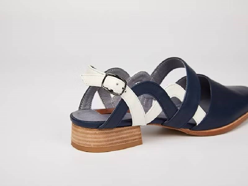 LEADING ROLE | 扭曲 | 設計款 | 手工鞋 | 藏青 白