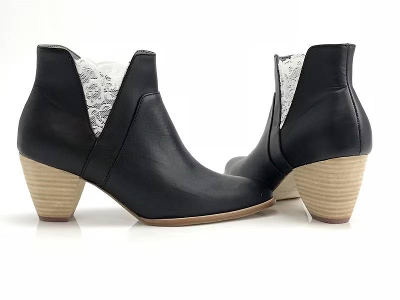 LEADING ROLE | 河谷 | 設計款 | 手工鞋 | 黑