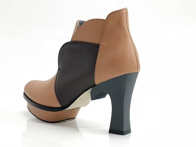 LEADING ROLE | 梅花 | 設計款 | 手工鞋 | 咖啡