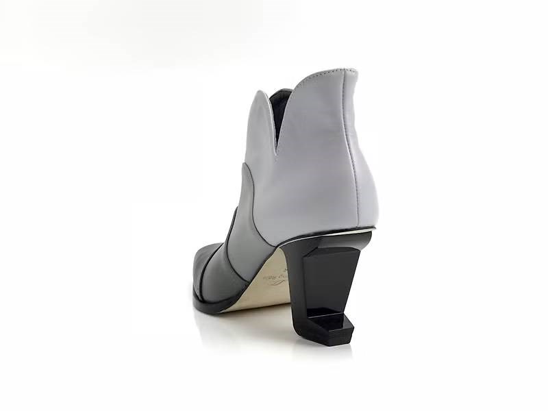 LEADING ROLE | 萌芽 | 設計款 | 手工鞋 | 黑灰