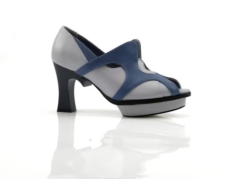 LEADING ROLE | 紅唇花 | 設計款 | 手工鞋 | 灰