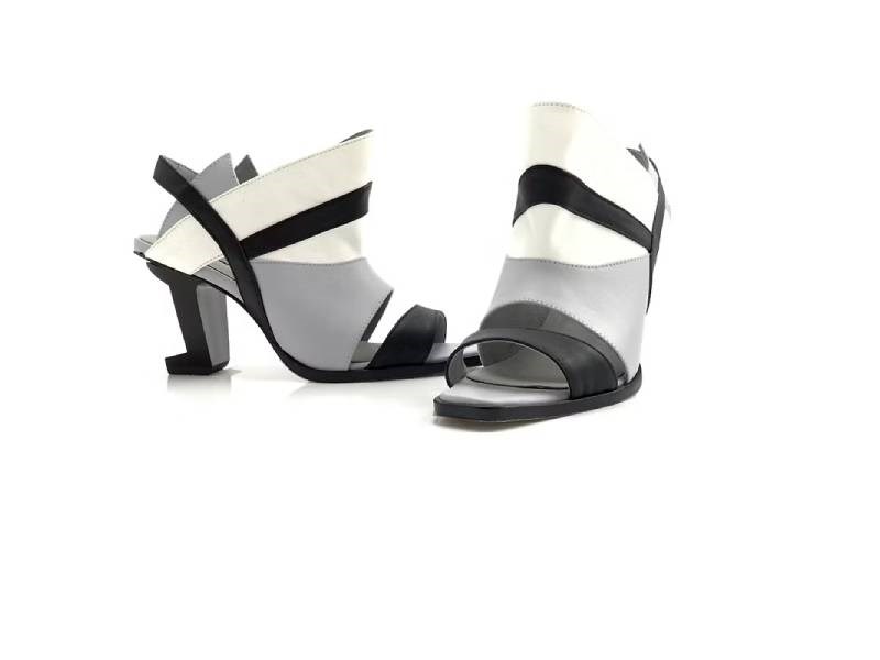 LEADING ROLE | 皇冠 | 設計款 | 手工鞋 | 白