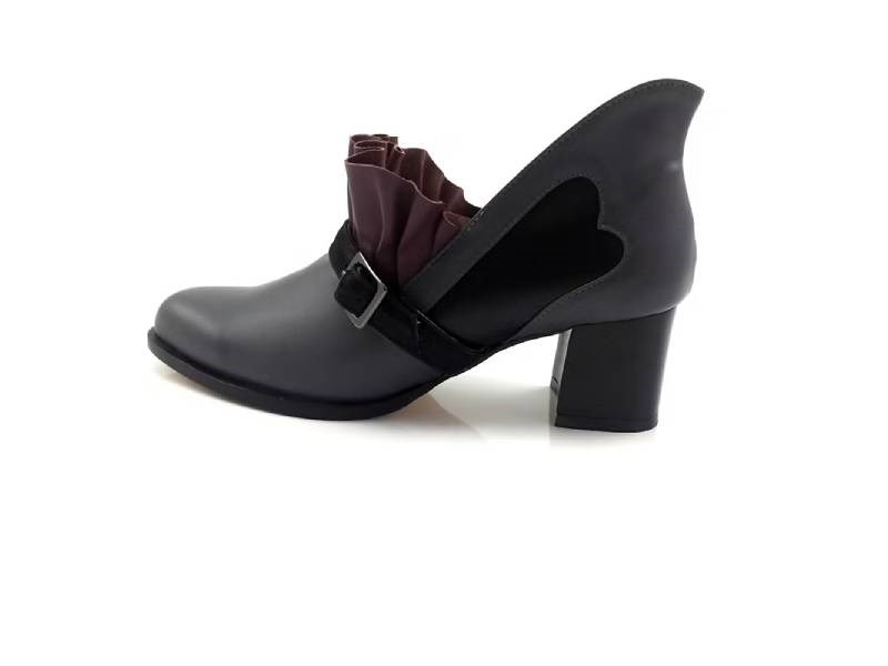 LEADING ROLE | 束縛 | 設計款 | 手工鞋 | 黑